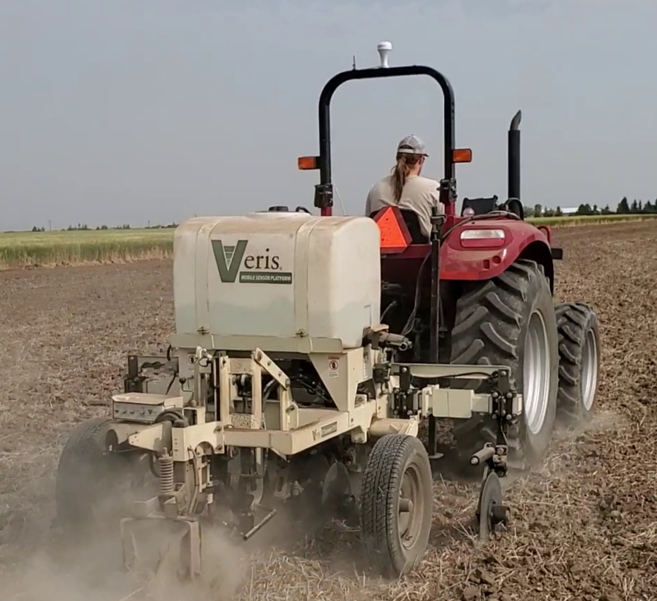 Fig 2. Veris MSP3 system was used for in-situ soil pH data collection during the field survey.